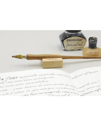 Petit accessoire repose-plume