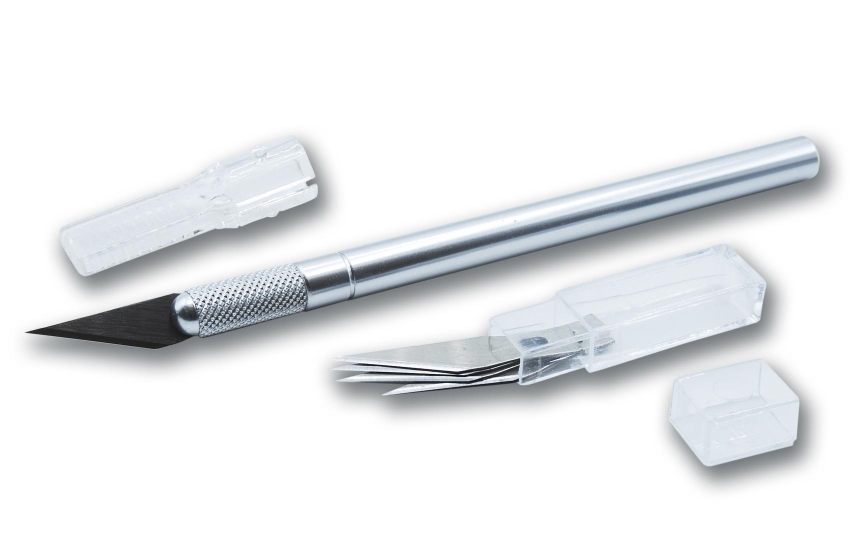 Cutter de précision avec lames