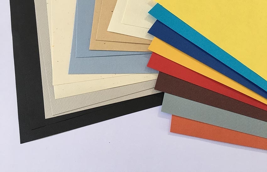 Selection of 20 mixed sheets A4