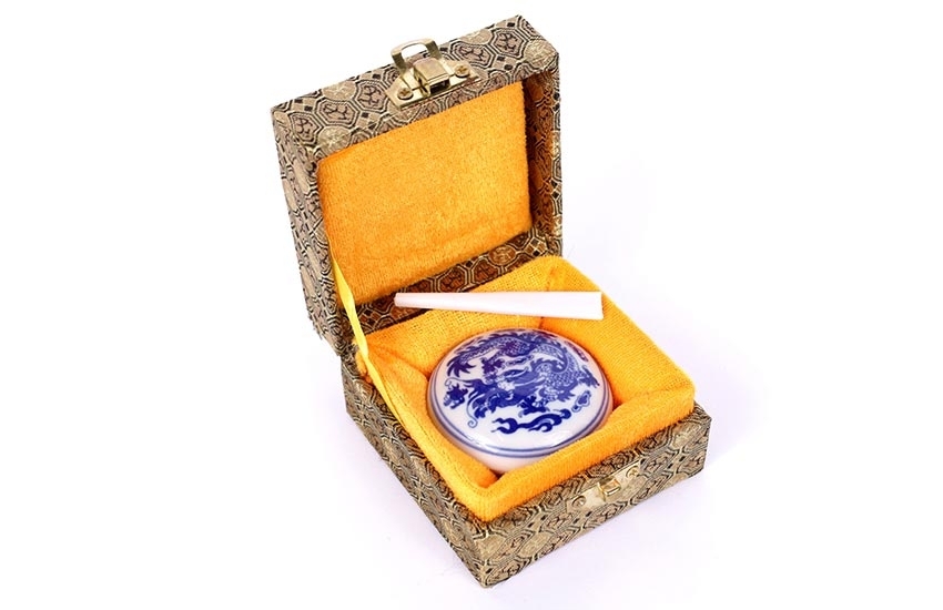 Pâte rouge pour sceaux avec boitier en porcelaine