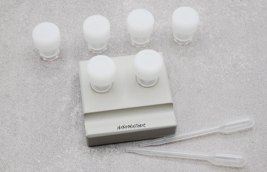 Dinky dip da scrivania grigio con appoggio penna