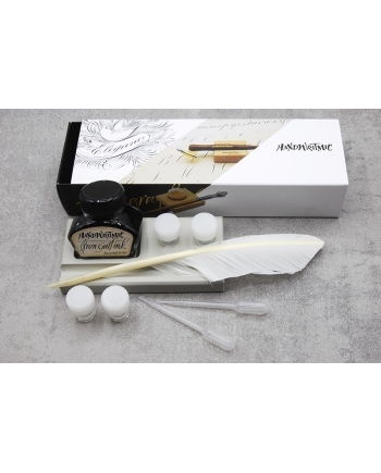 Calligraphy box avec véritable plume d’oie
