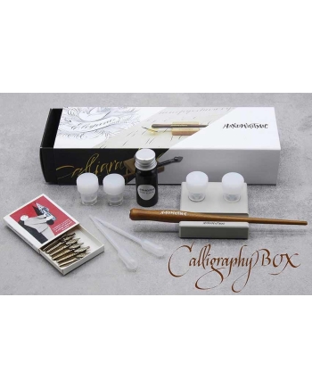 Calligraphy box for broad edge calligraphy with accessories