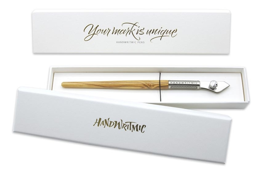 Ruling pen with olive wood handle
