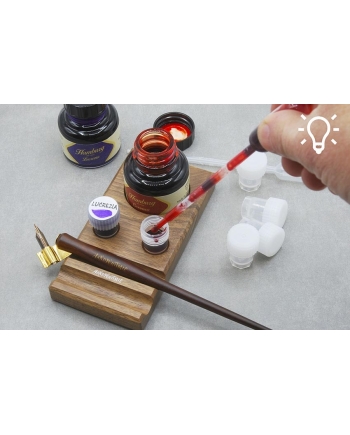 Dinky dip for Hamburg ink bottle