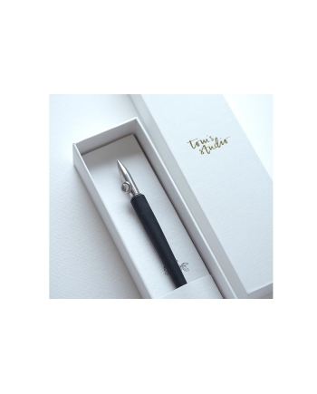 Tom’s Studio One-dip-nib
