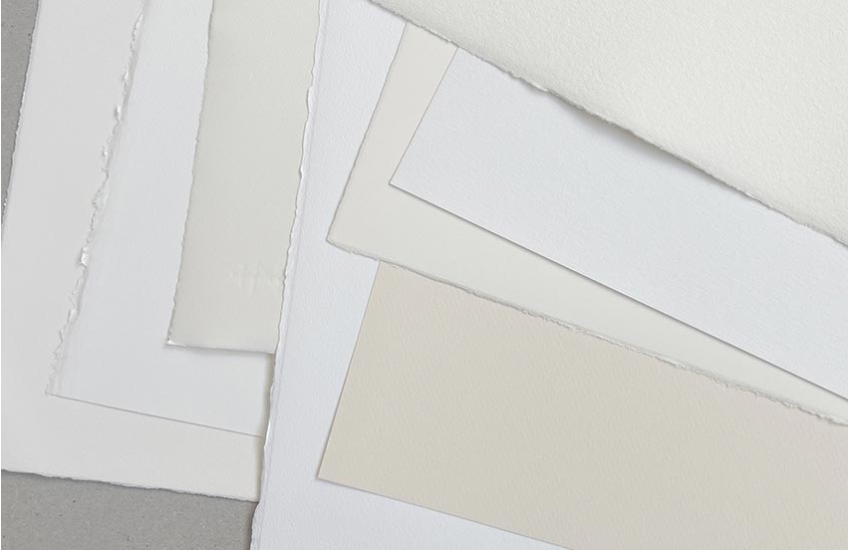 8 fogli grandi di carte pregiate per calligrafia