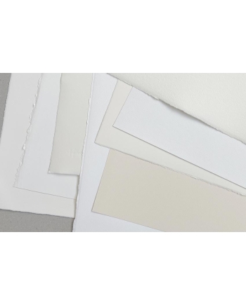 8 mezzi fogli di carte pregiate bianche per calligrafia
