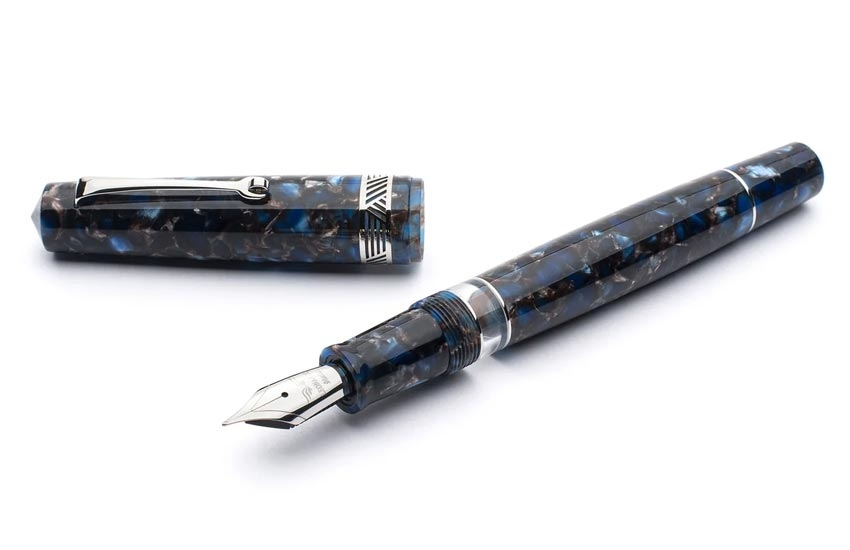Leonardo Momento Magico - Pietra salata fountain pen