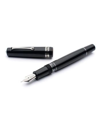 Leonardo Momento Magico - glossy black fountain pen