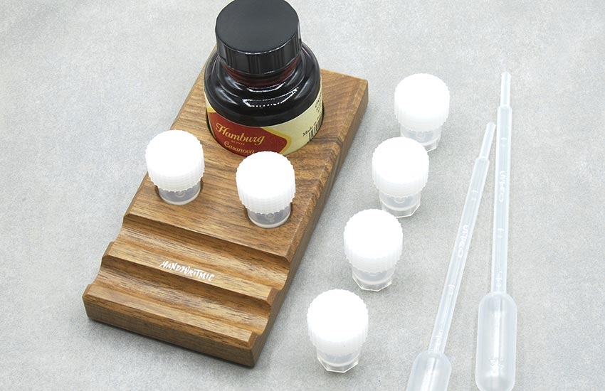 Dinky dip for Hamburg ink bottle