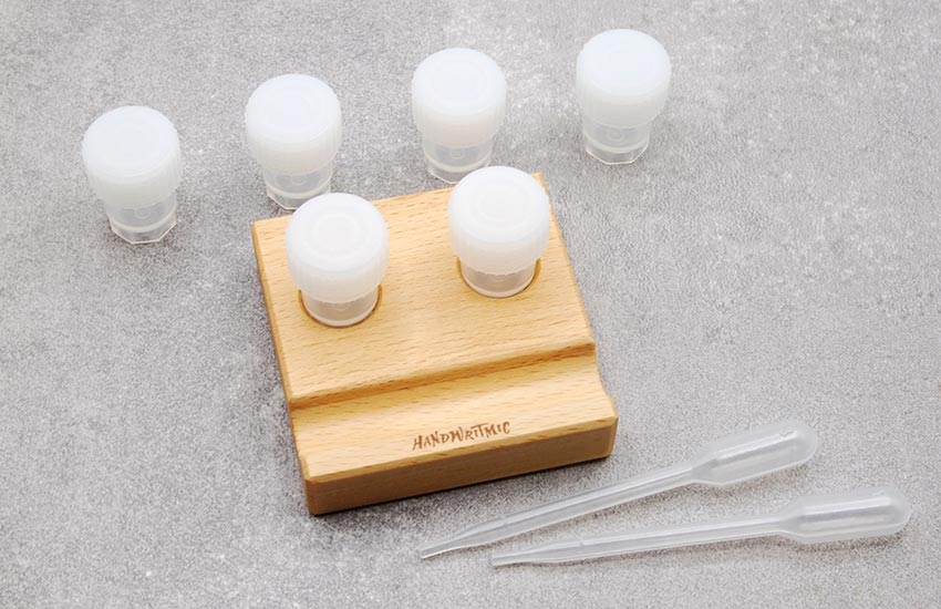 Dinky dip - encrier avec repose-plume