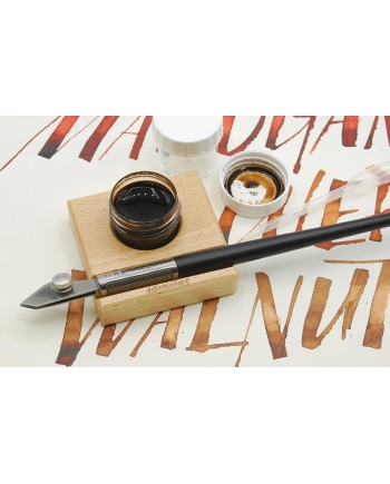 Large dinky dip with pen rest